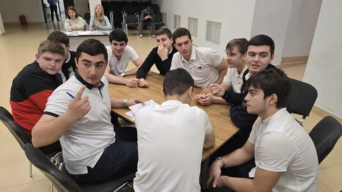 dZQ5Za8LKIU