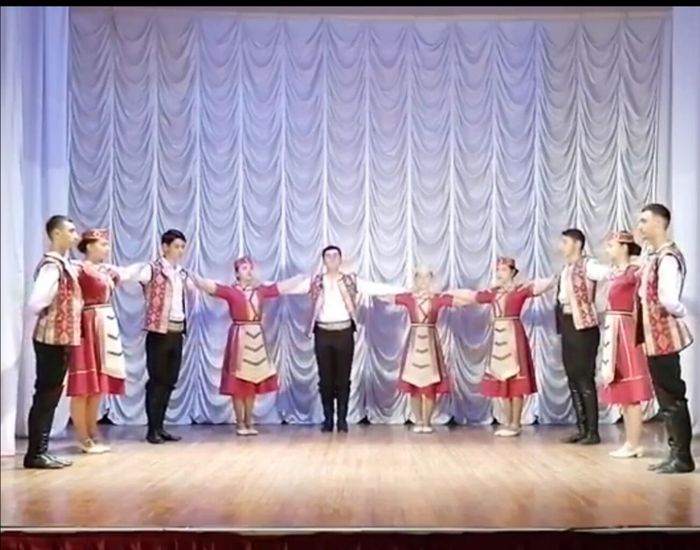 Танец Цахкадзори.jpg